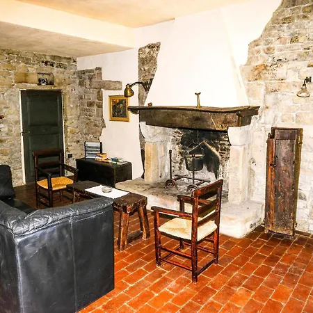 In With Scenic Views * Modigliana