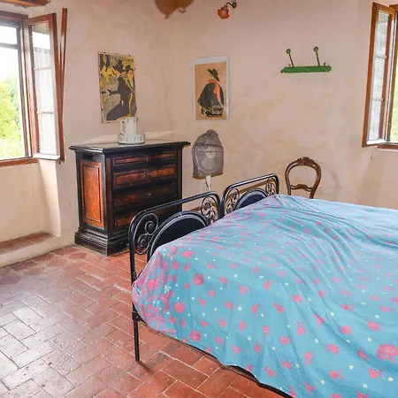 In With Scenic Views Modigliana