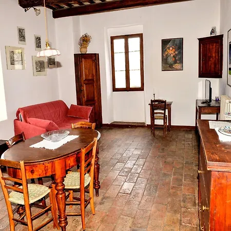 בית נופש In With Scenic Views Modigliana