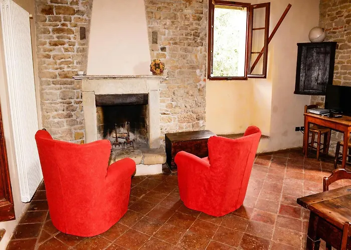 In With Scenic Views Modigliana